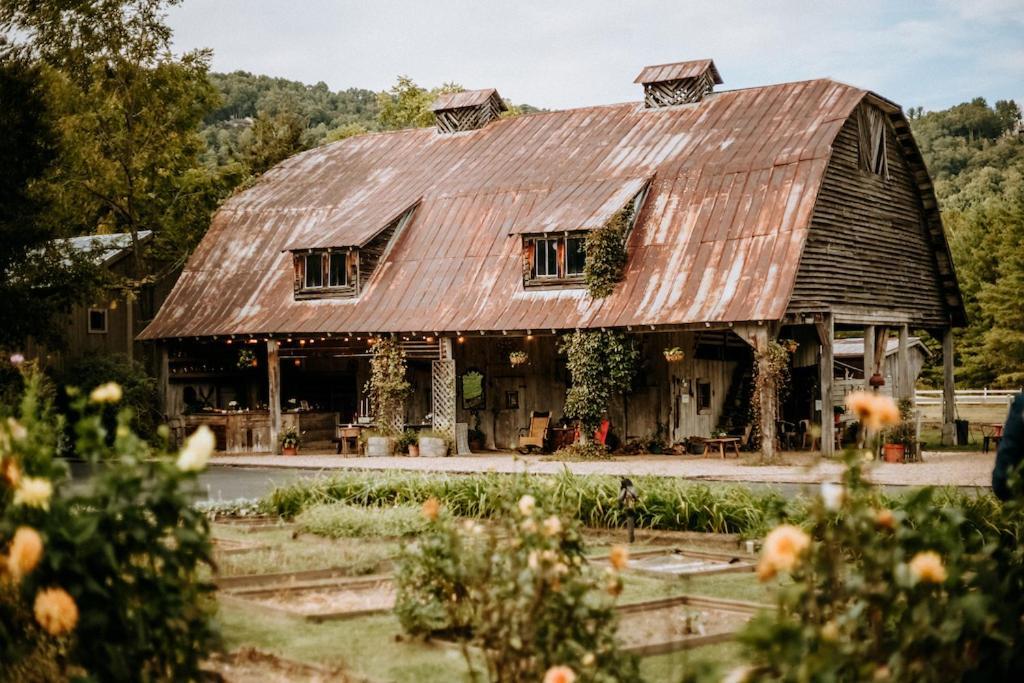 באנר אלק The Mast Farm Inn מראה חיצוני תמונה